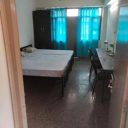 Abuzz Oxfordcaps Chanakya Hostel Solan Extérieur photo