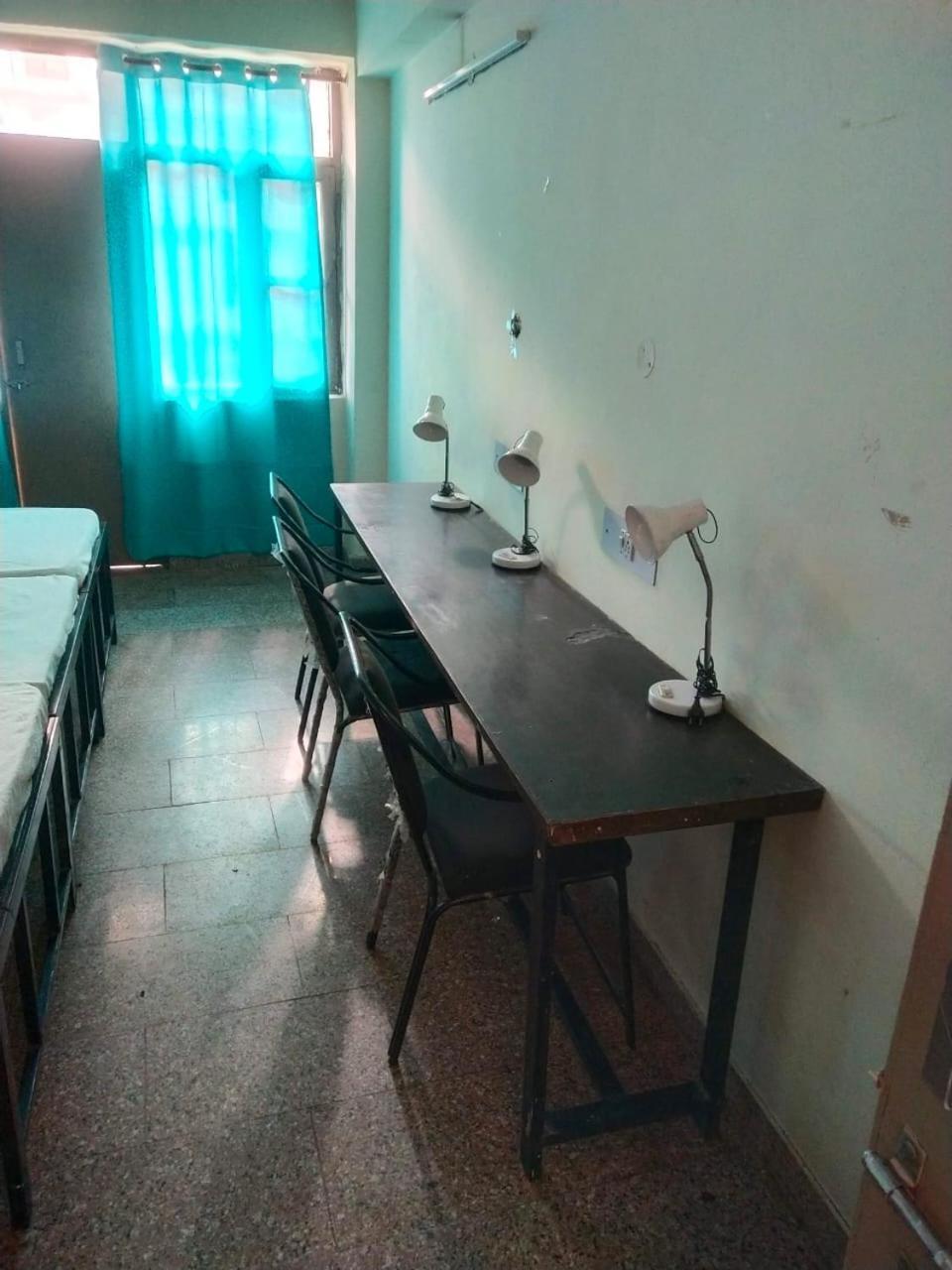 Abuzz Oxfordcaps Chanakya Hostel Solan Extérieur photo